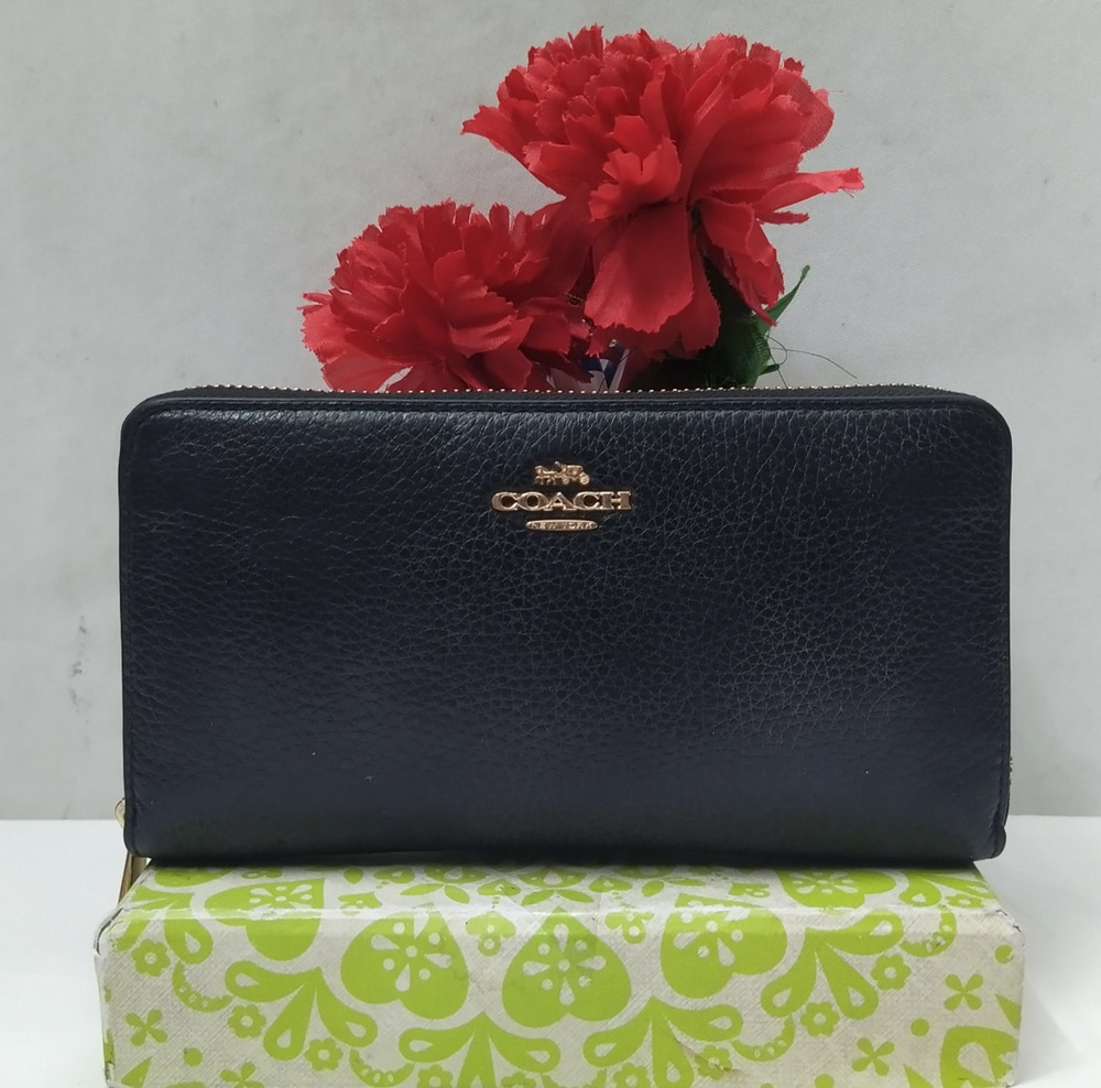 Coach Black Pebbled Leather Zip Around Credit Card Wallet